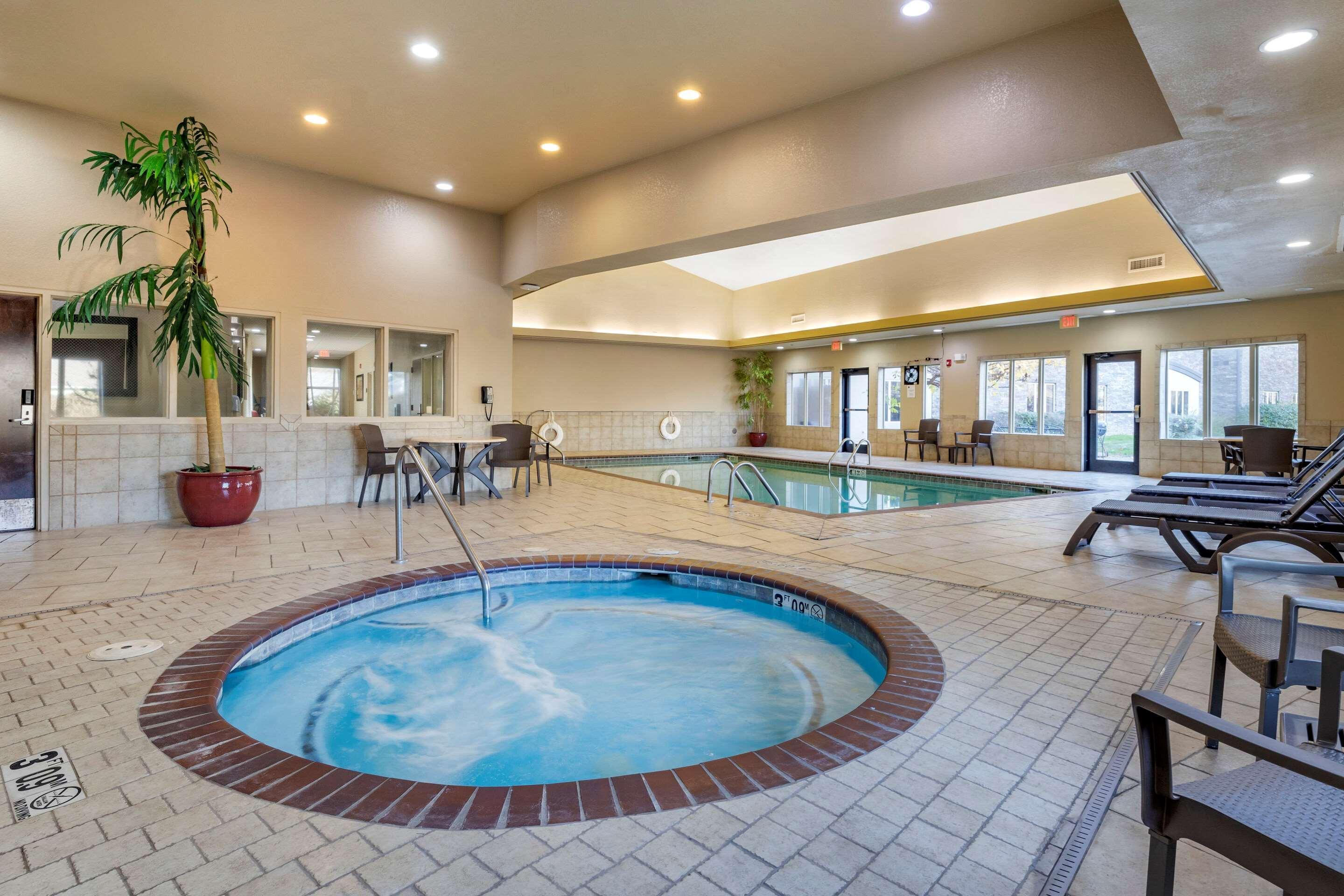 Comfort Inn Bentonville - Crystal Bridges Exterior foto